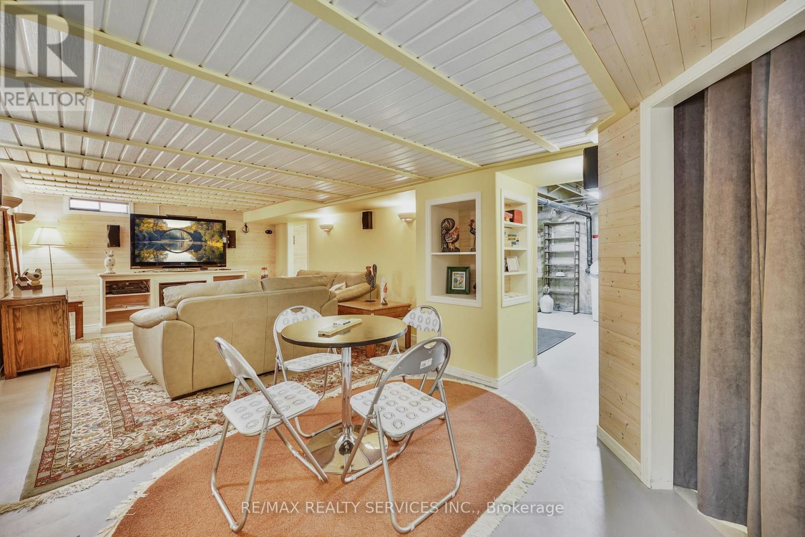 Photo 19 of 12 Pinetree Court, New Tecumseth ON