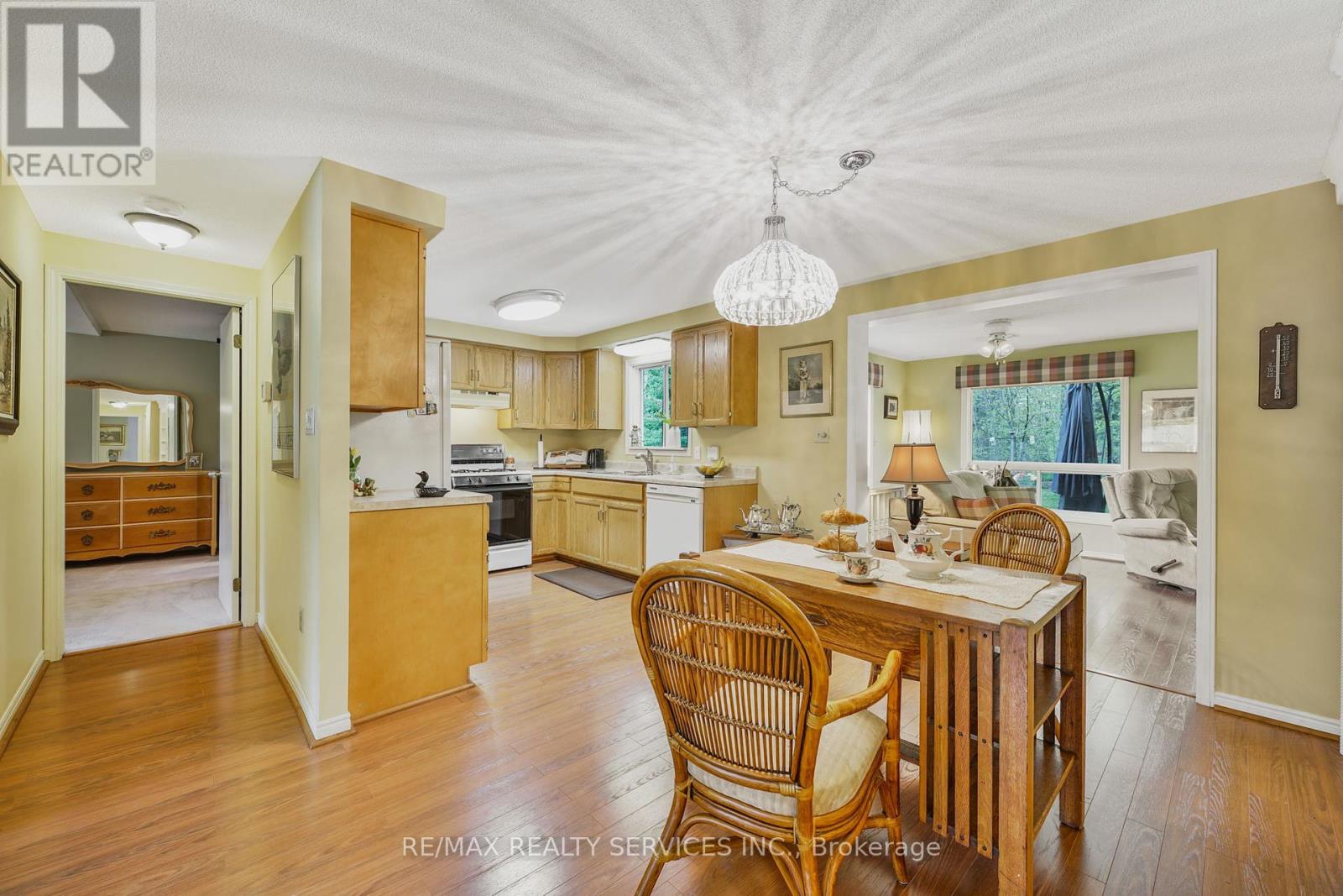 Photo 29 of 12 Pinetree Court, New Tecumseth ON