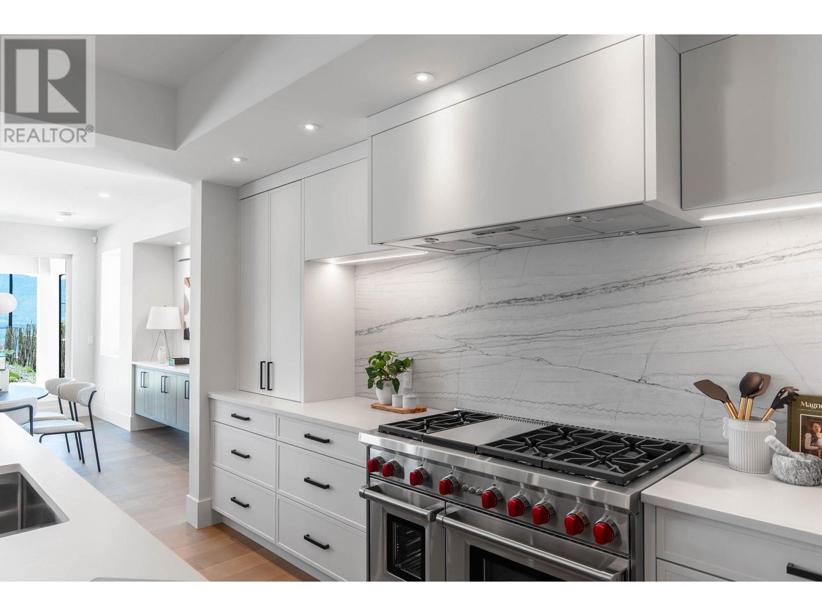  1388 Vineyard Drive, West Kelowna