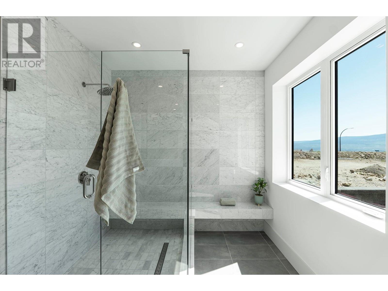  1388 Vineyard Drive, West Kelowna