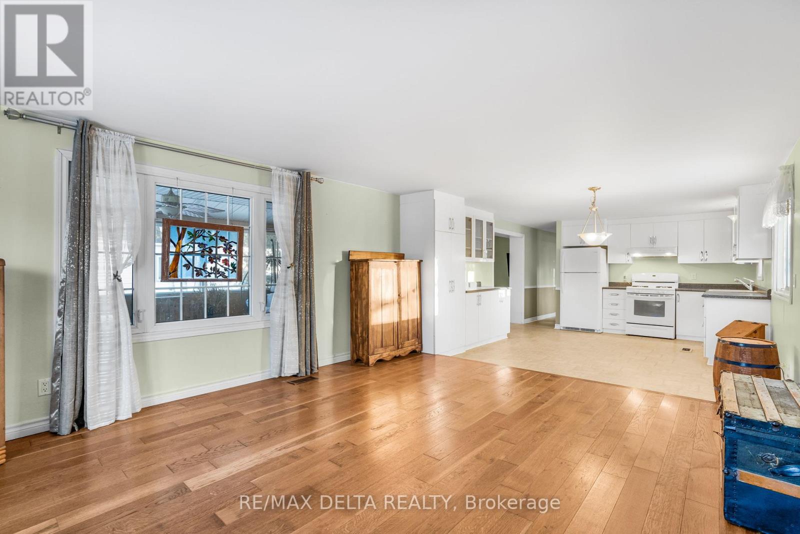 Photo 15 of 417 8250 County Road 17 Road, Clarencerockland ON