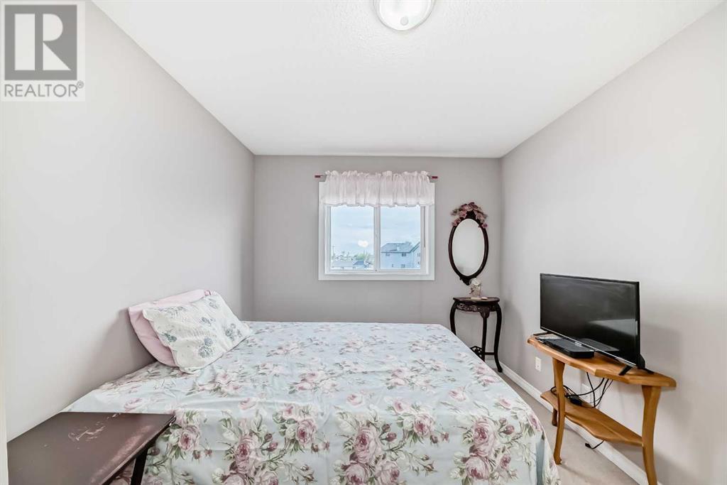 Single Family House for Sale in  Taradale Drive NE Taradale Calgary 
