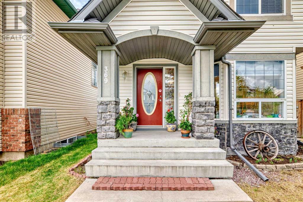 Single Family House for Sale in  Taradale Drive NE Taradale Calgary 