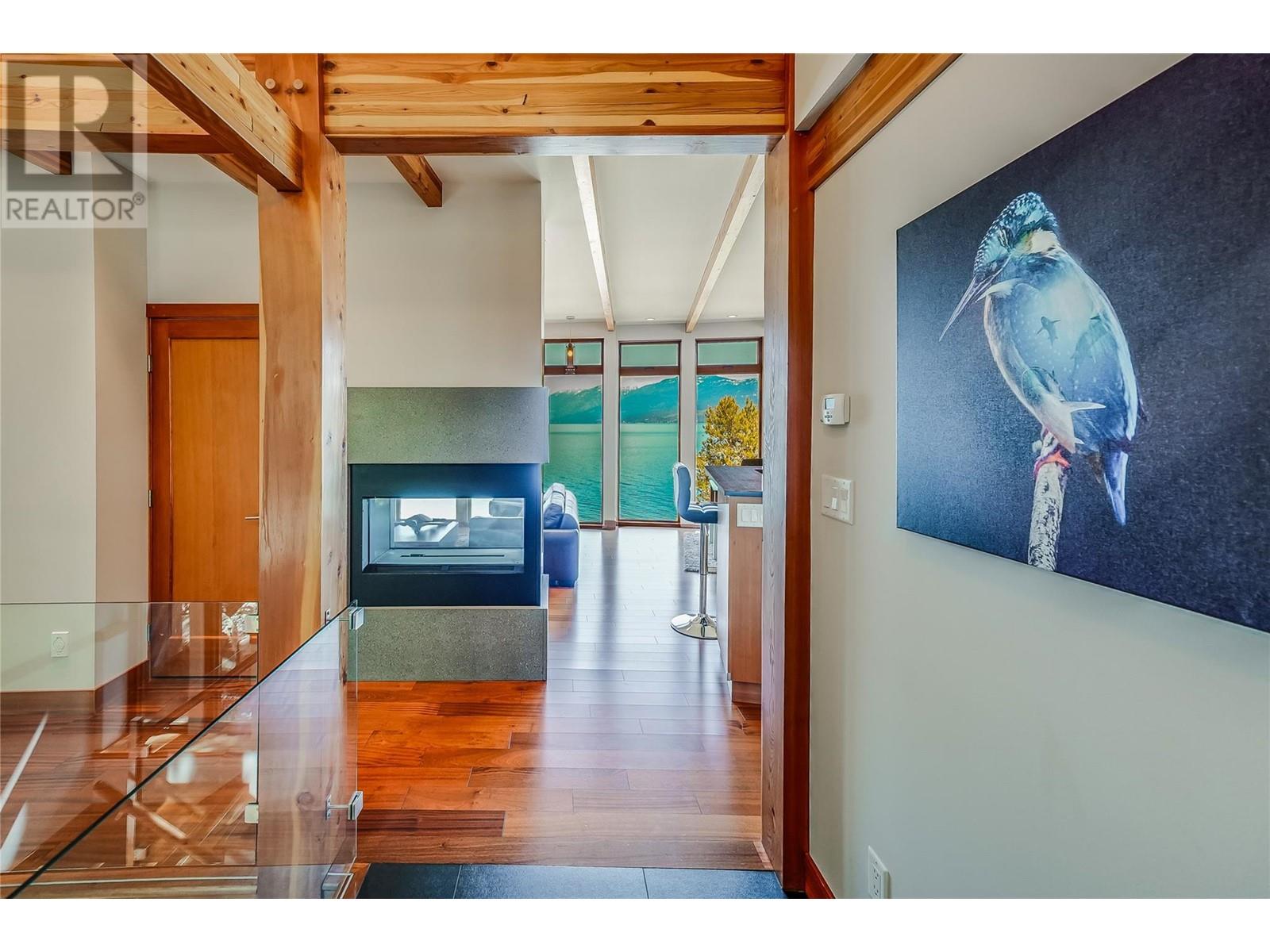 285 KOOTENAY LAKE Road, Procter