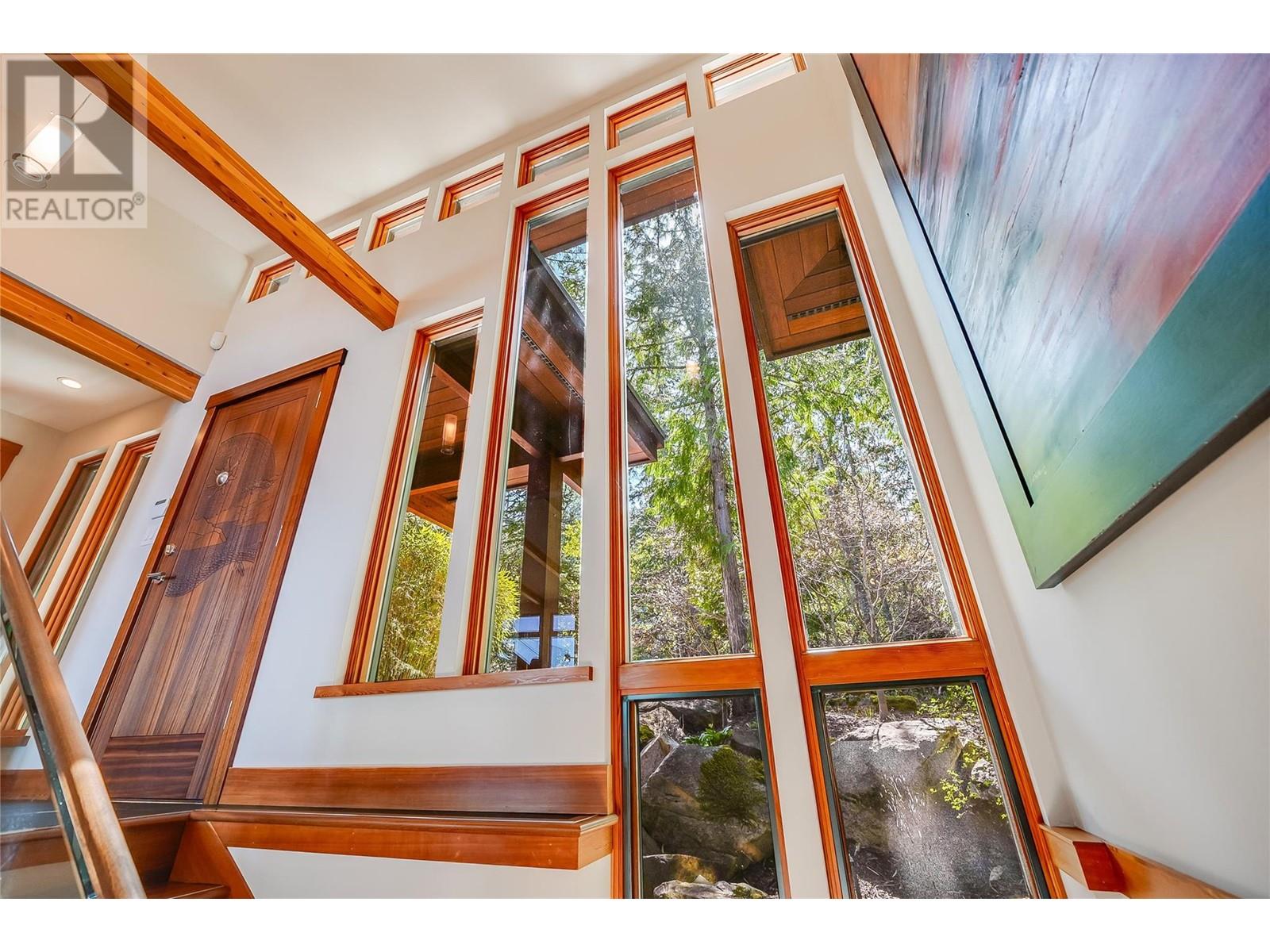 285 KOOTENAY LAKE Road, Procter