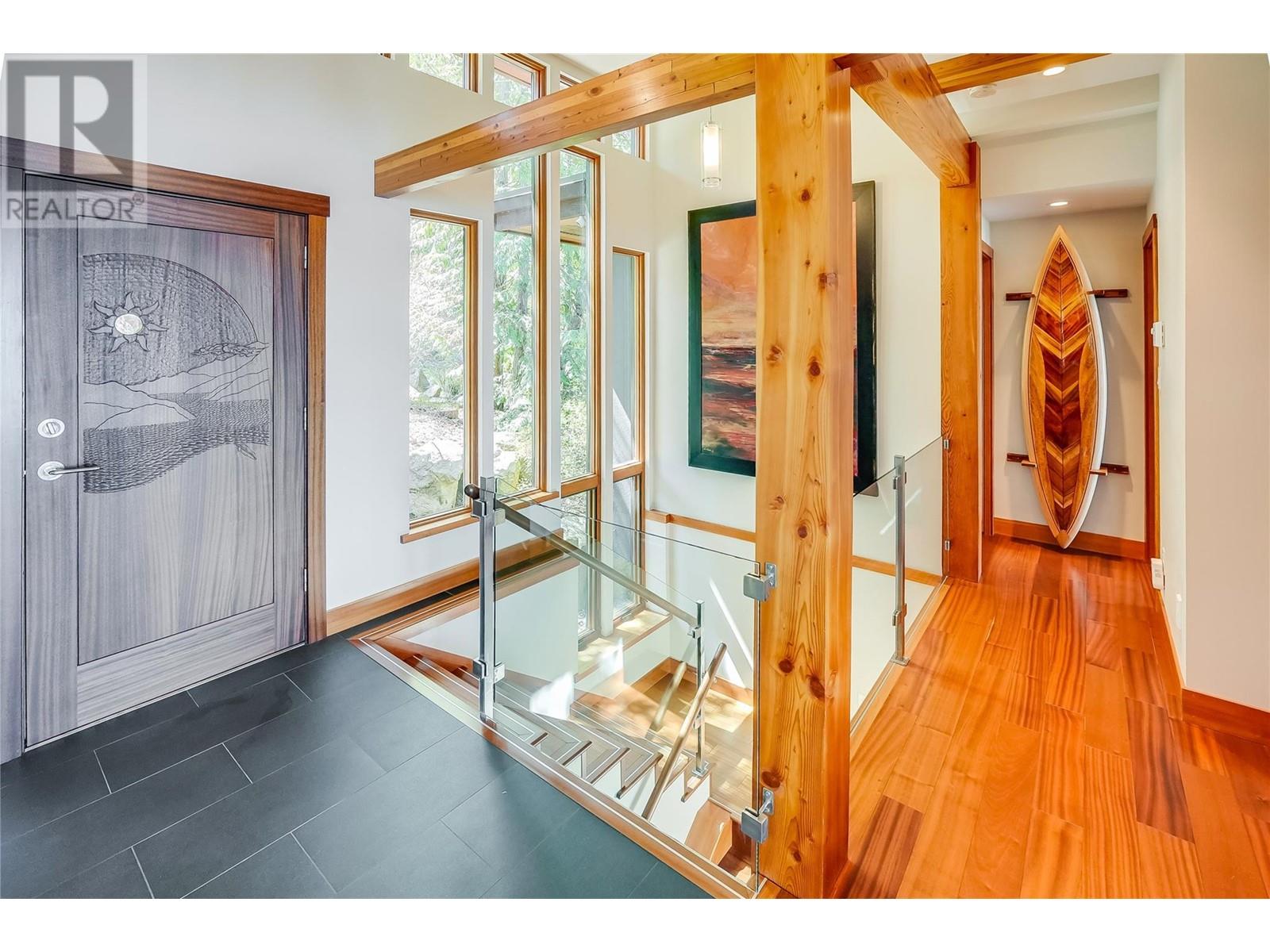 285 KOOTENAY LAKE Road, Procter