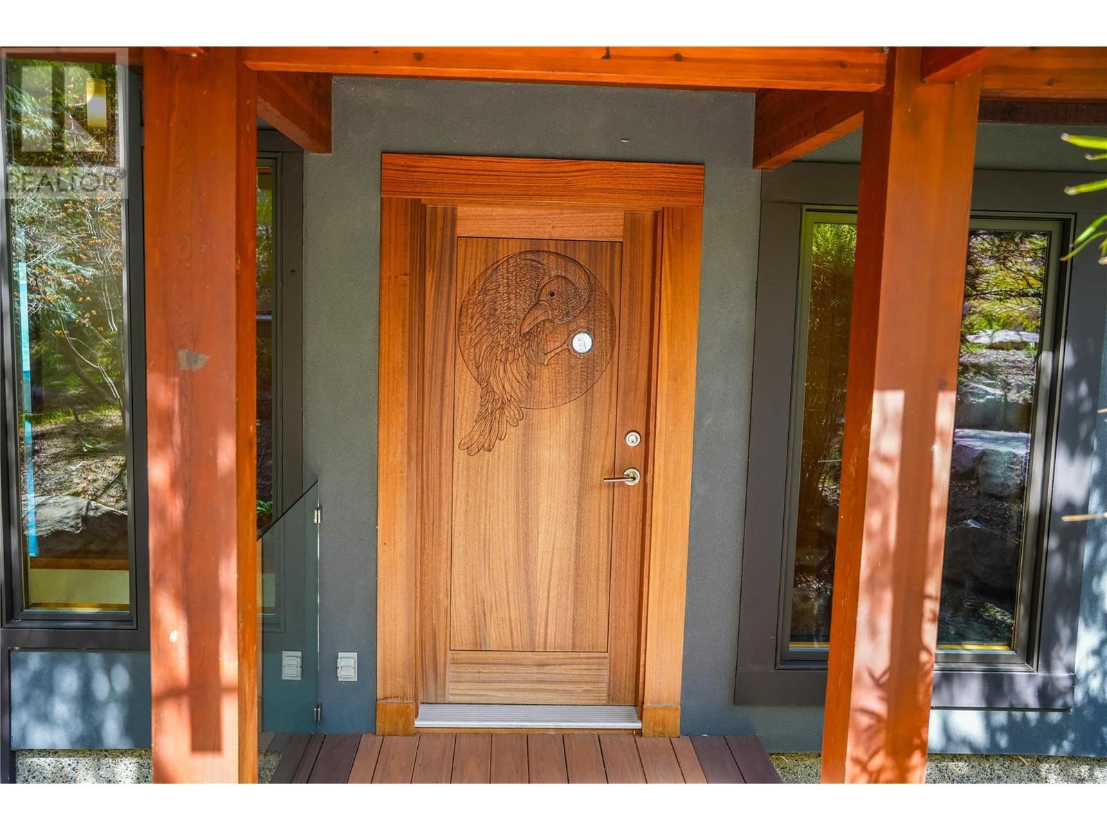 285 KOOTENAY LAKE Road, Procter