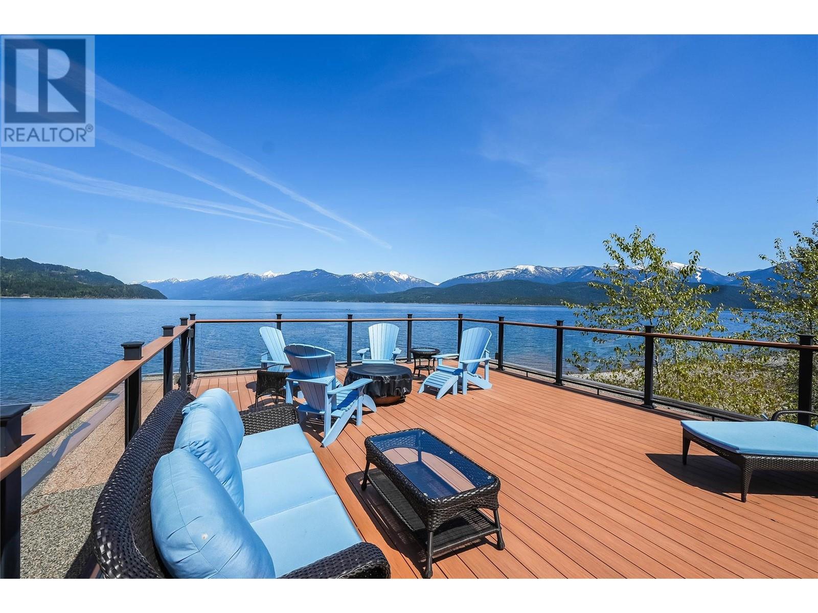 285 KOOTENAY LAKE Road, Procter