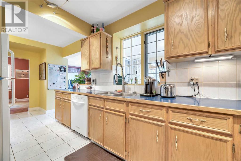 Single Family House for Sale in  Scarboro Avenue SW Scarboro Calgary 