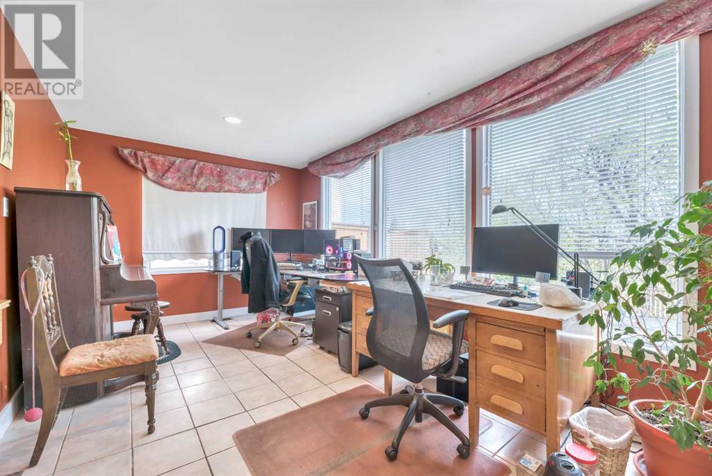 Single Family House for Sale in  Scarboro Avenue SW Scarboro Calgary 
