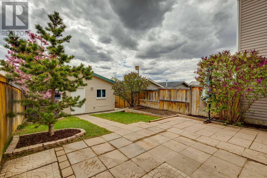 Single Family House for Sale in  Tuscany Springs Way NW Tuscany Calgary 