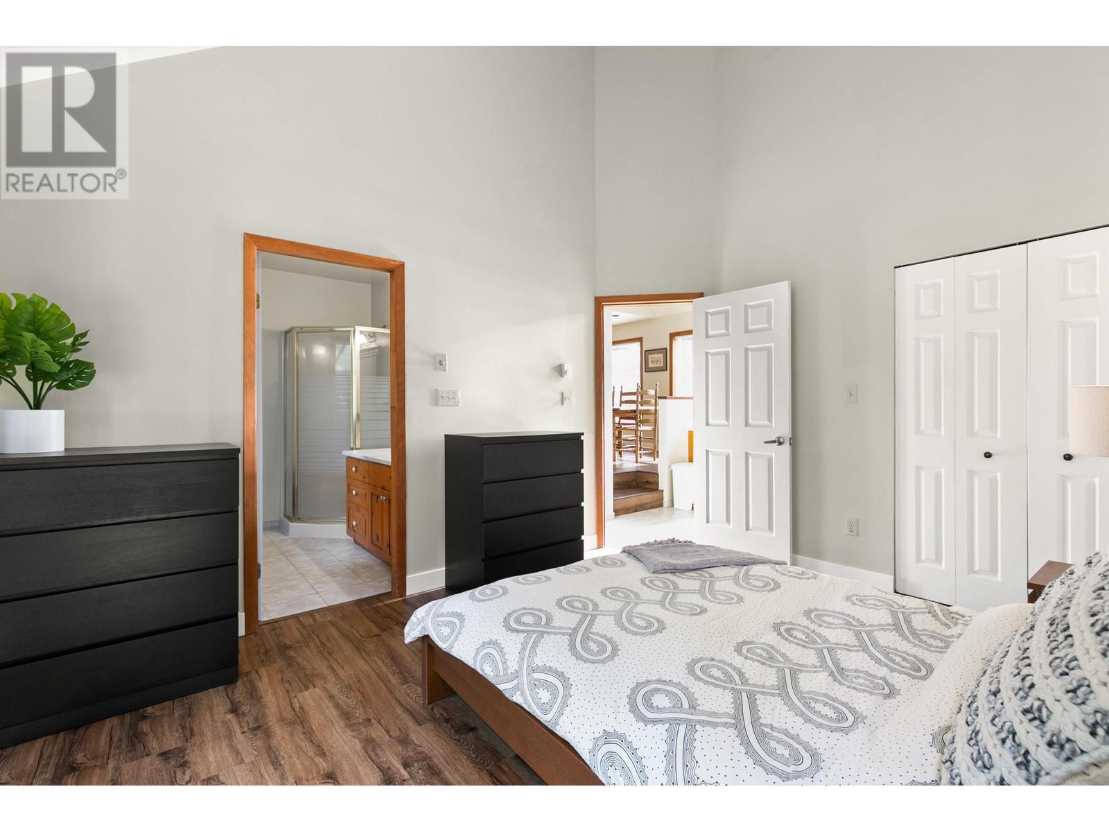 7063 NESTERS ROAD, Whistler