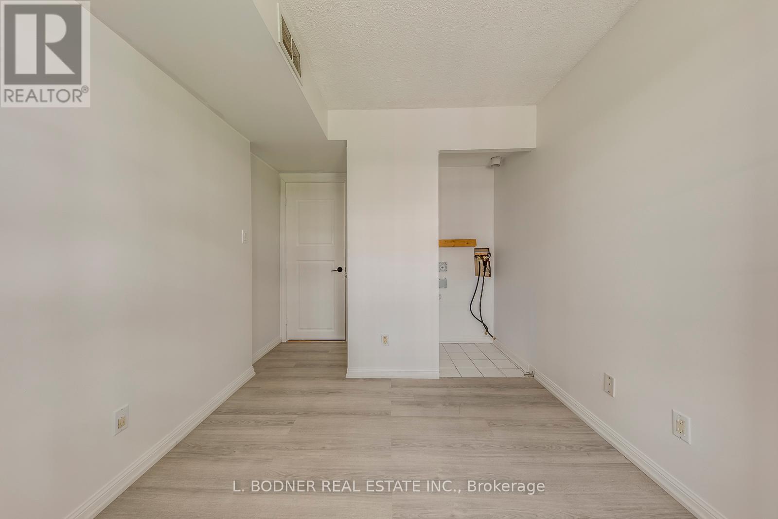 Photo 13 of 116 70 Douro Street, Toronto ON