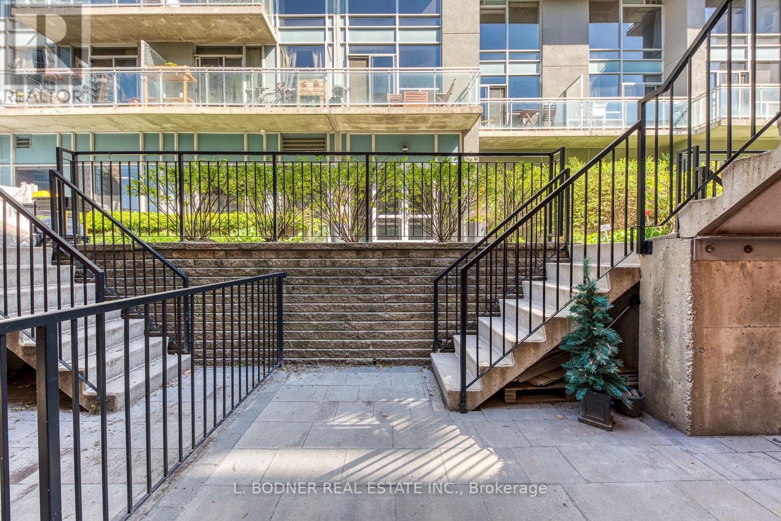 Photo 17 of 116 70 Douro Street, Toronto ON