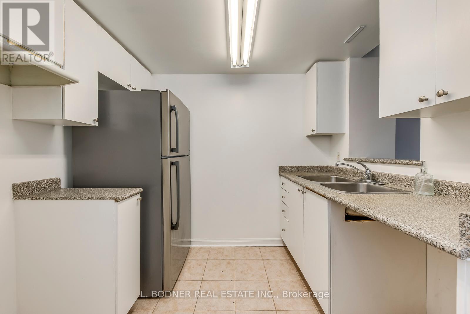 Photo 8 of 116 70 Douro Street, Toronto ON