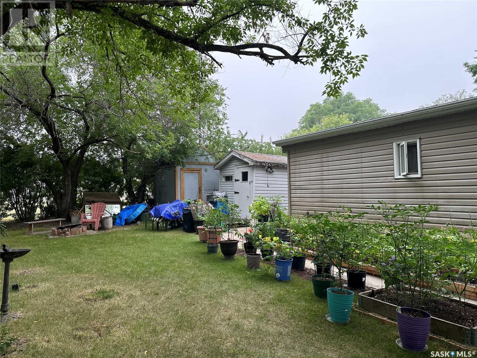 Photo 32 of 63 Donald Place, Alice Beach SK