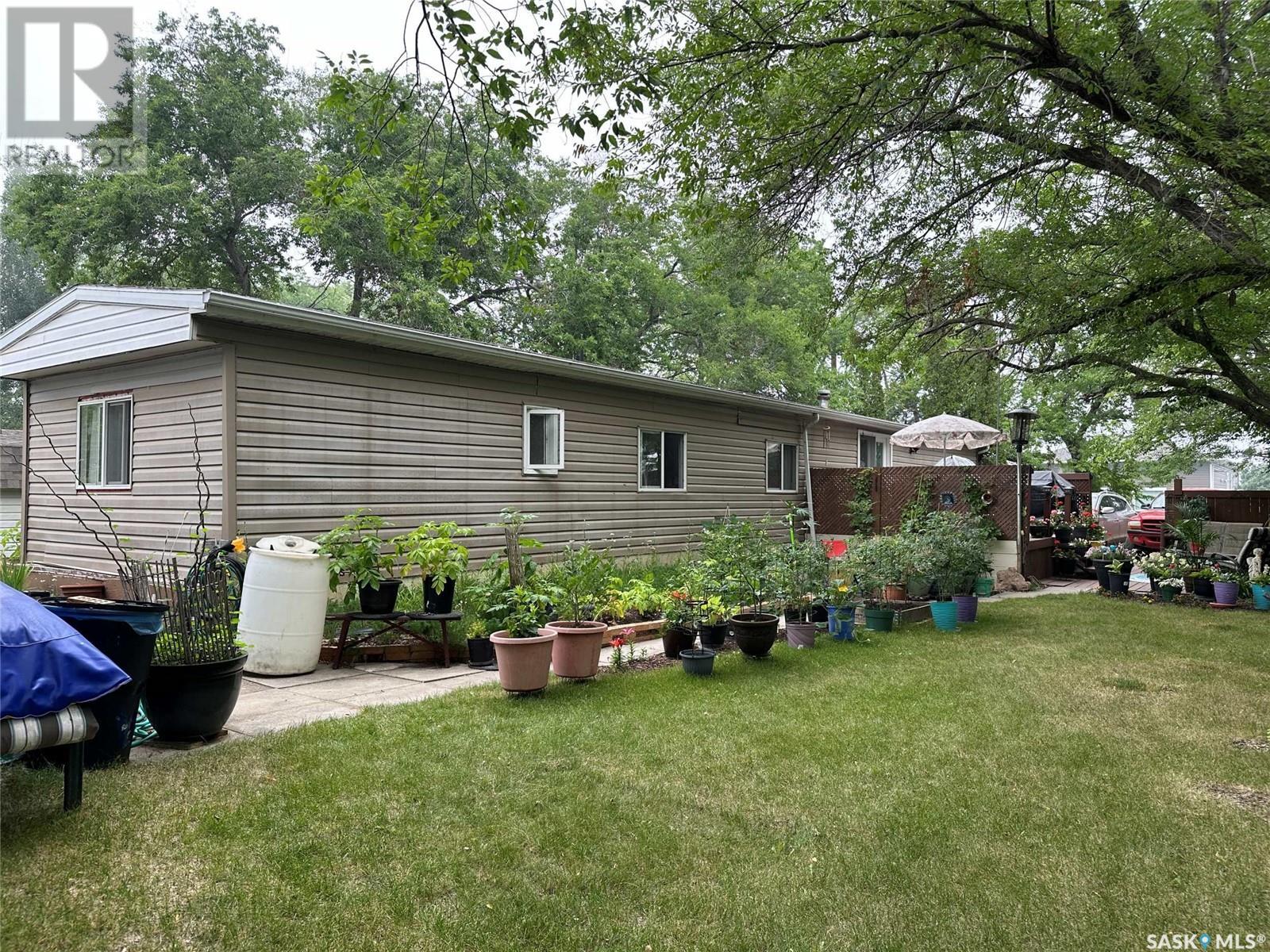 Photo 19 of 63 Donald Place, Alice Beach SK