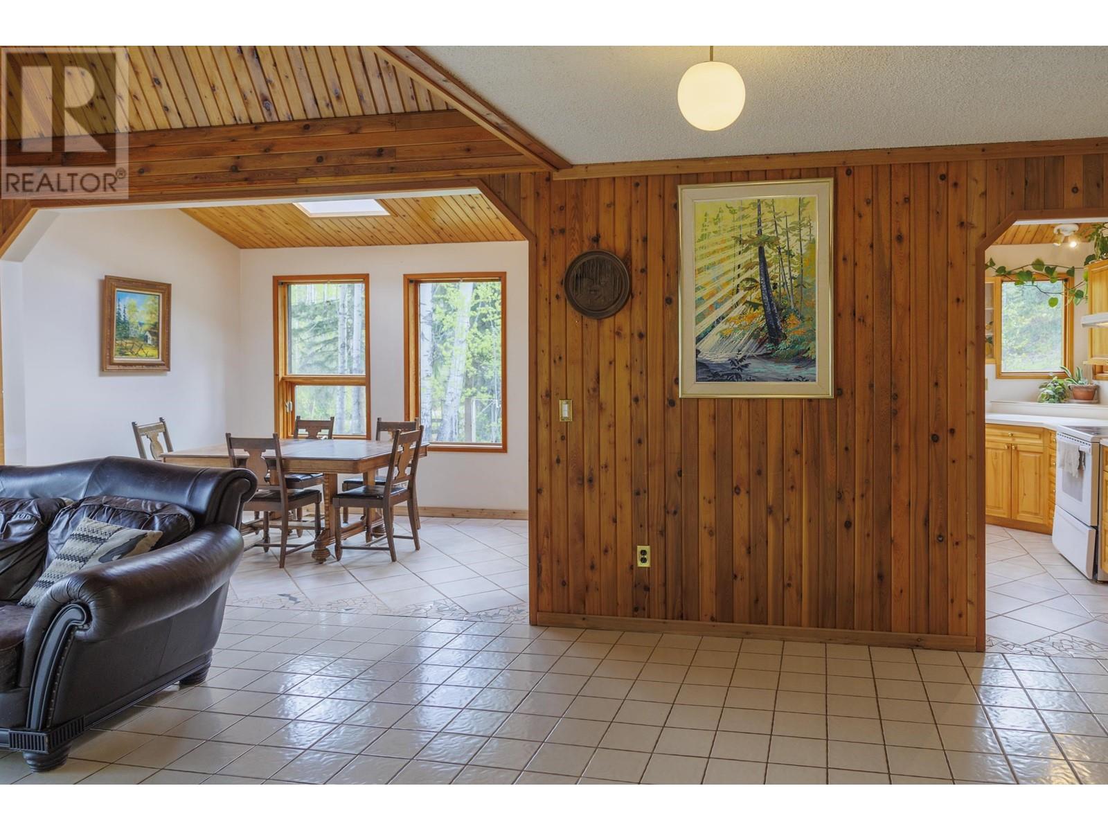 3019 WESTLUND ROAD, McBride