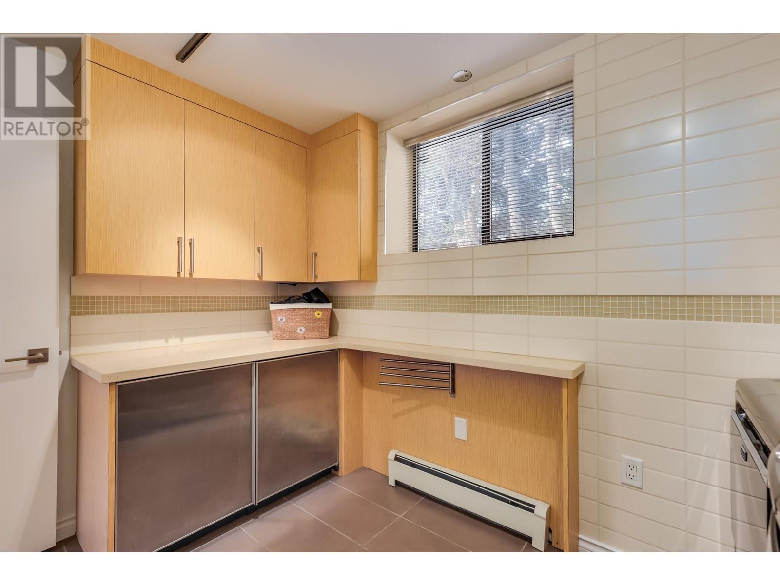 31 AXFORD BAY, Port Moody real estate listing R3000349