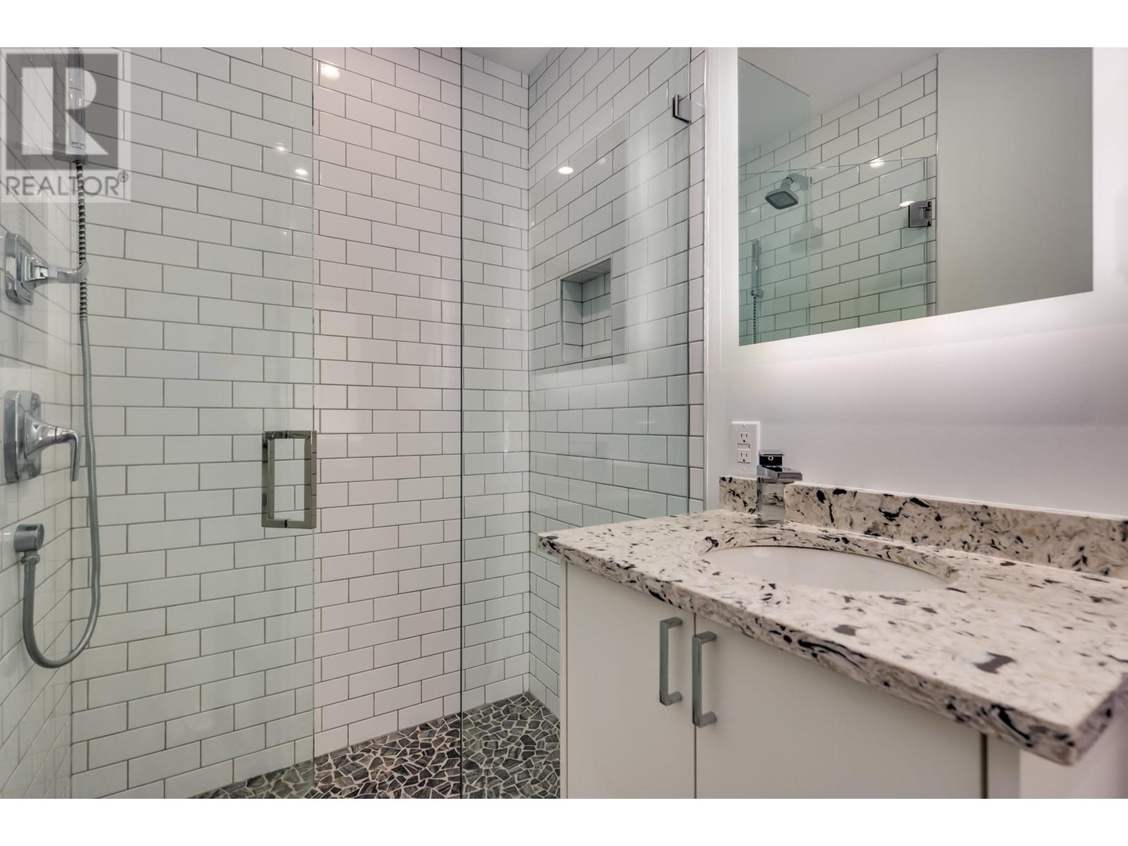 31 AXFORD BAY, Port Moody real estate listing R3000349