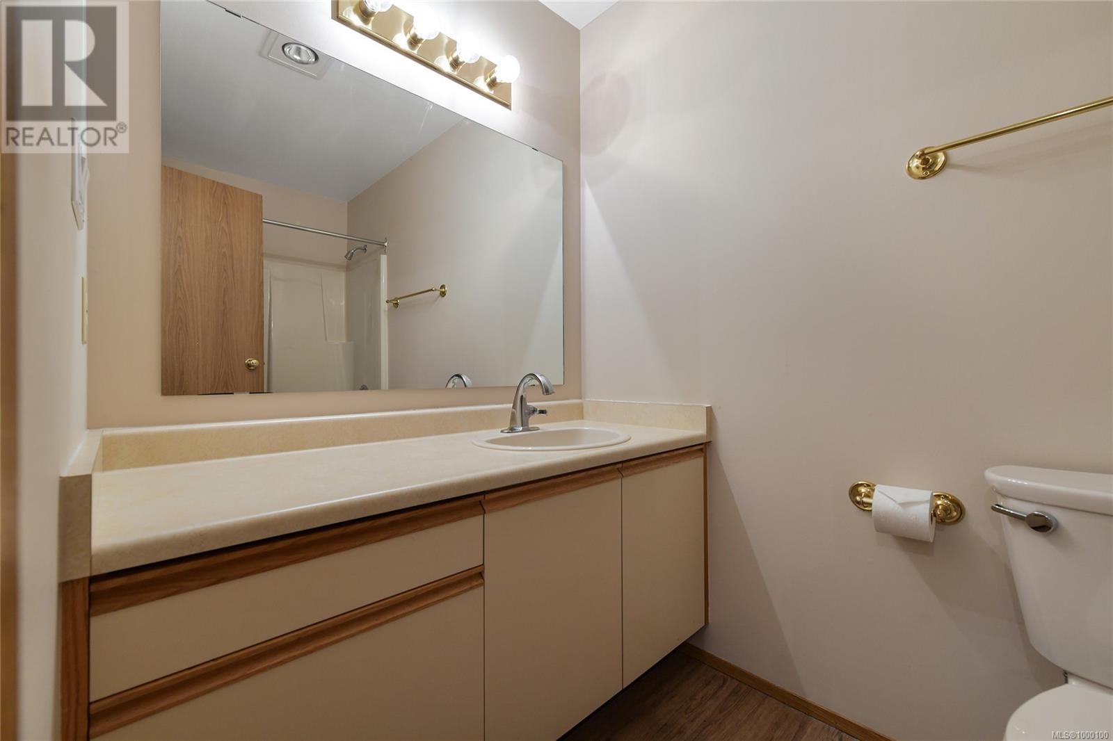 2 1144 Verdier Ave, Central Saanich