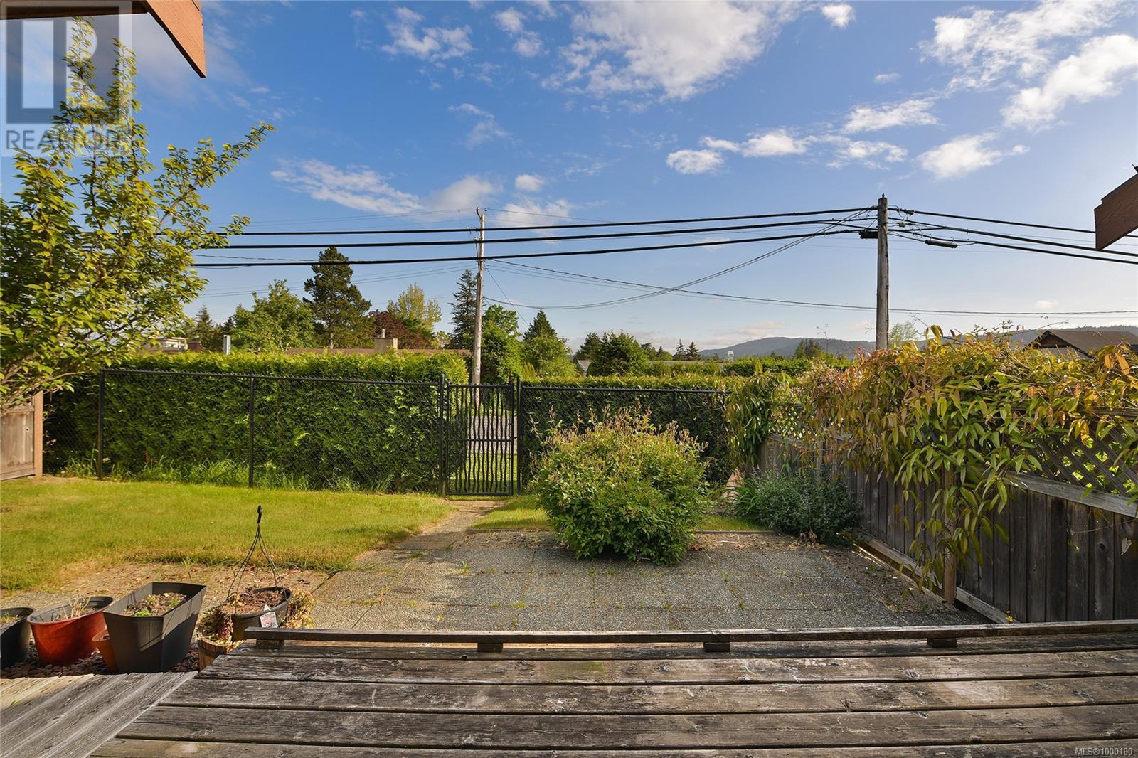 2 1144 Verdier Ave, Central Saanich