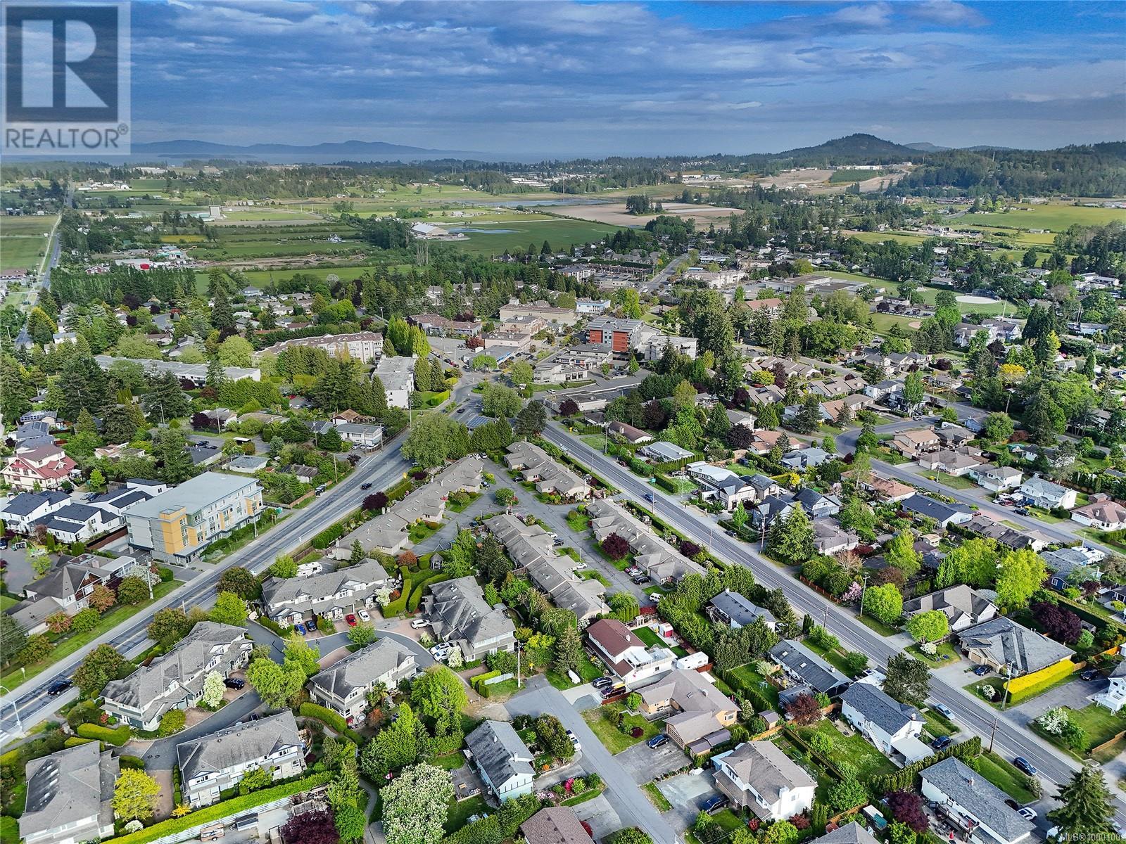 2 1144 Verdier Ave, Central Saanich