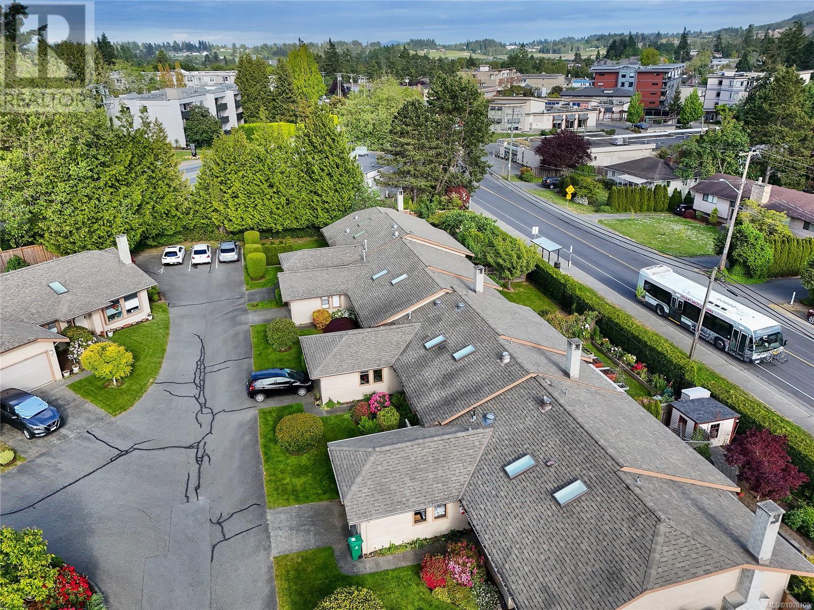 2 1144 Verdier Ave, Central Saanich