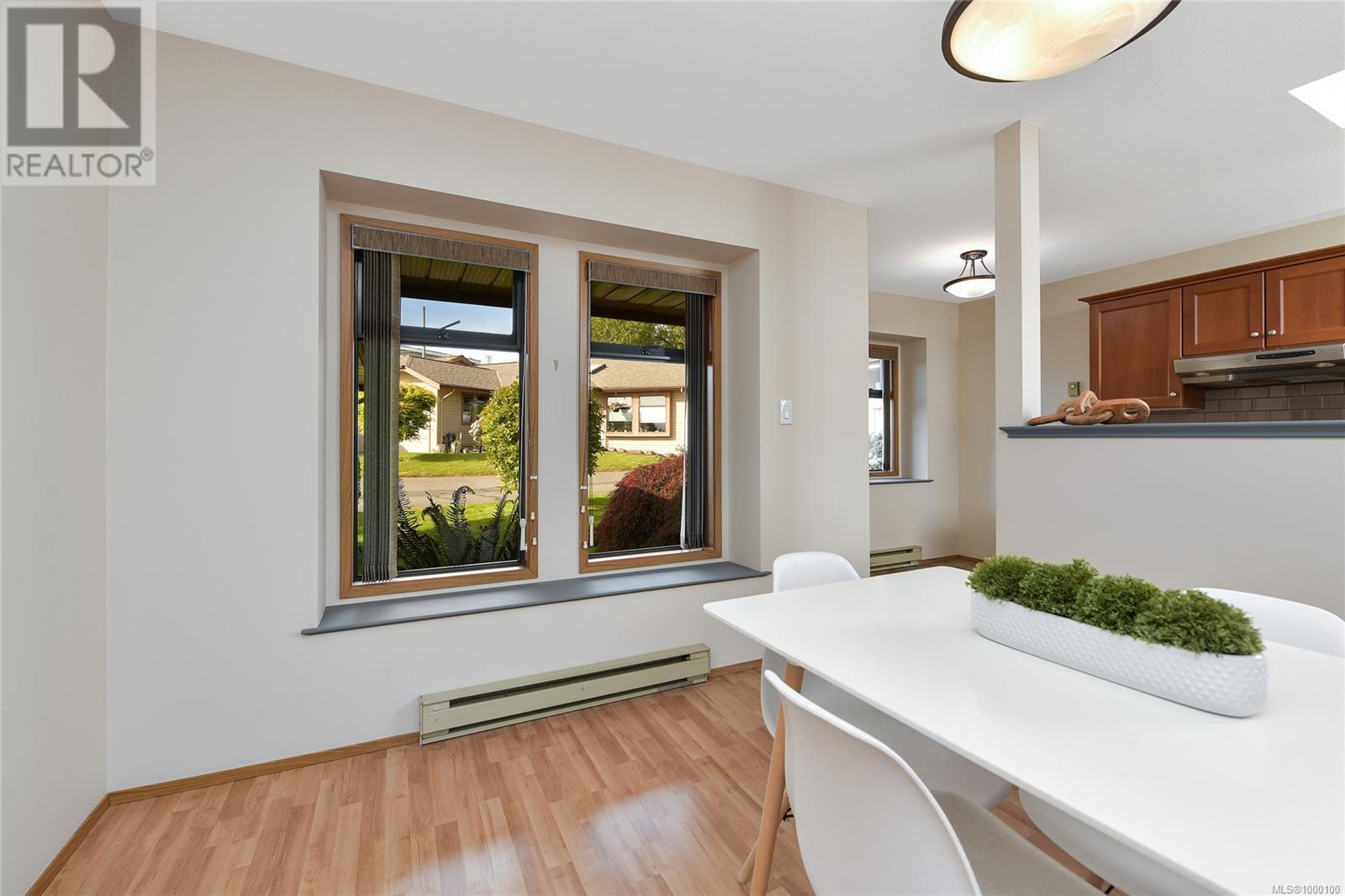 2 1144 Verdier Ave, Central Saanich