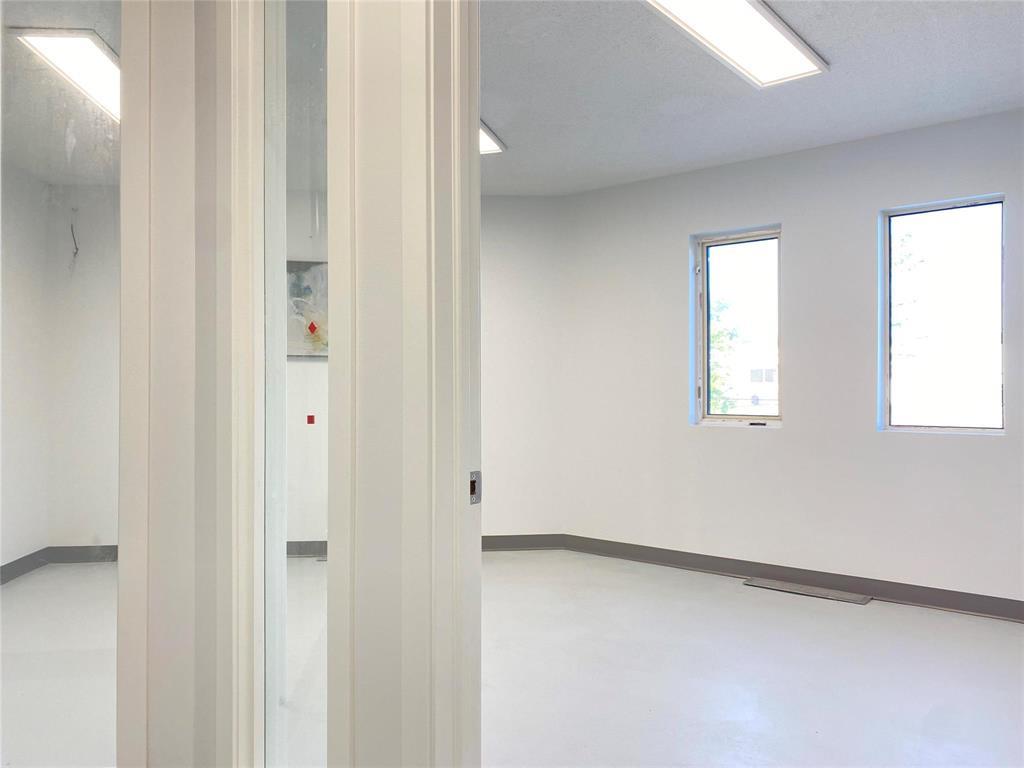 Photo 14 of 500 Dovercourt Drive, Winnipeg MB