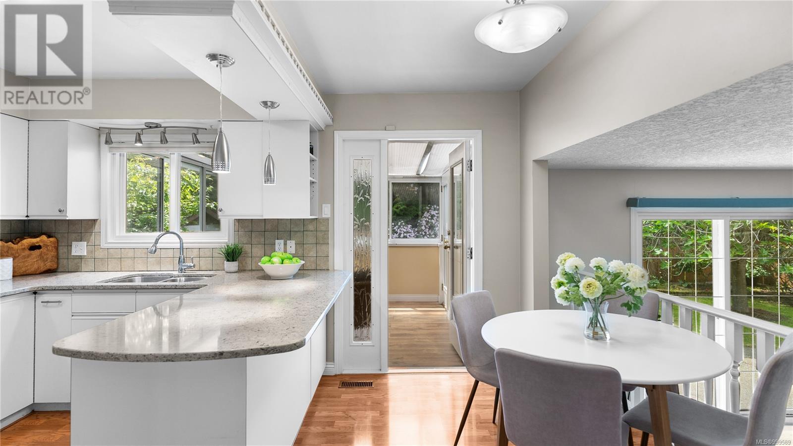  4020 Dawnview Crescent, Saanich