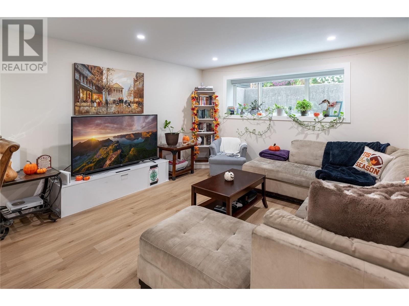  685 Balsam Road, Kelowna