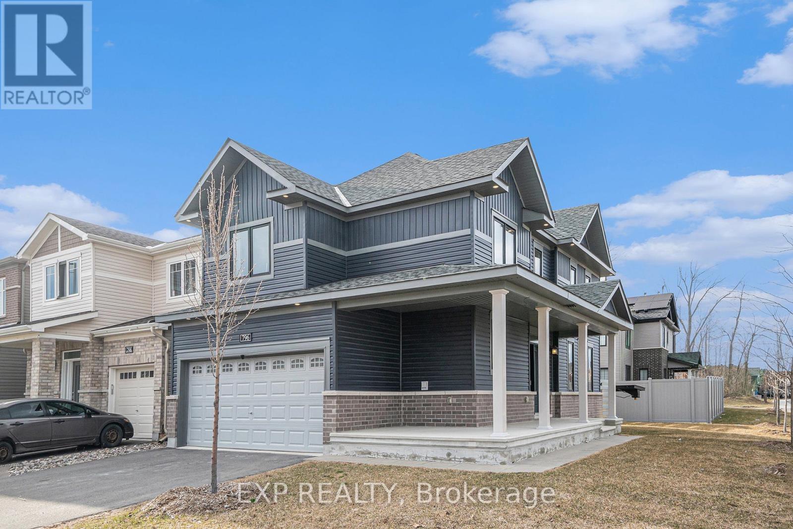 https://ddfcdn.realtor.ca/listing/TS638829271976100000/reb76/highres/0/x12152150_1.jpg