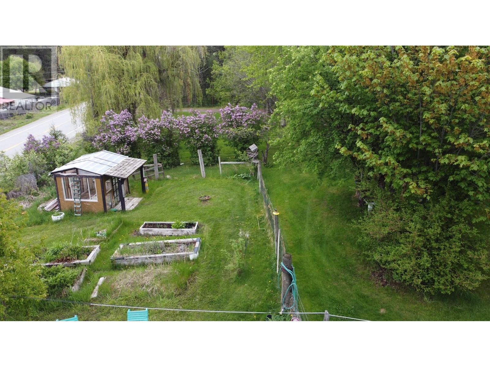3900 Highway 3, Rock Creek