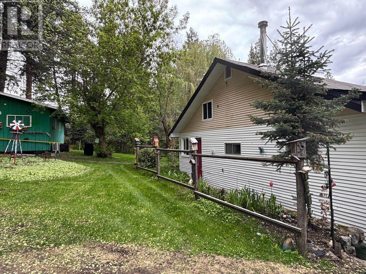 3900 Highway 3, Rock Creek