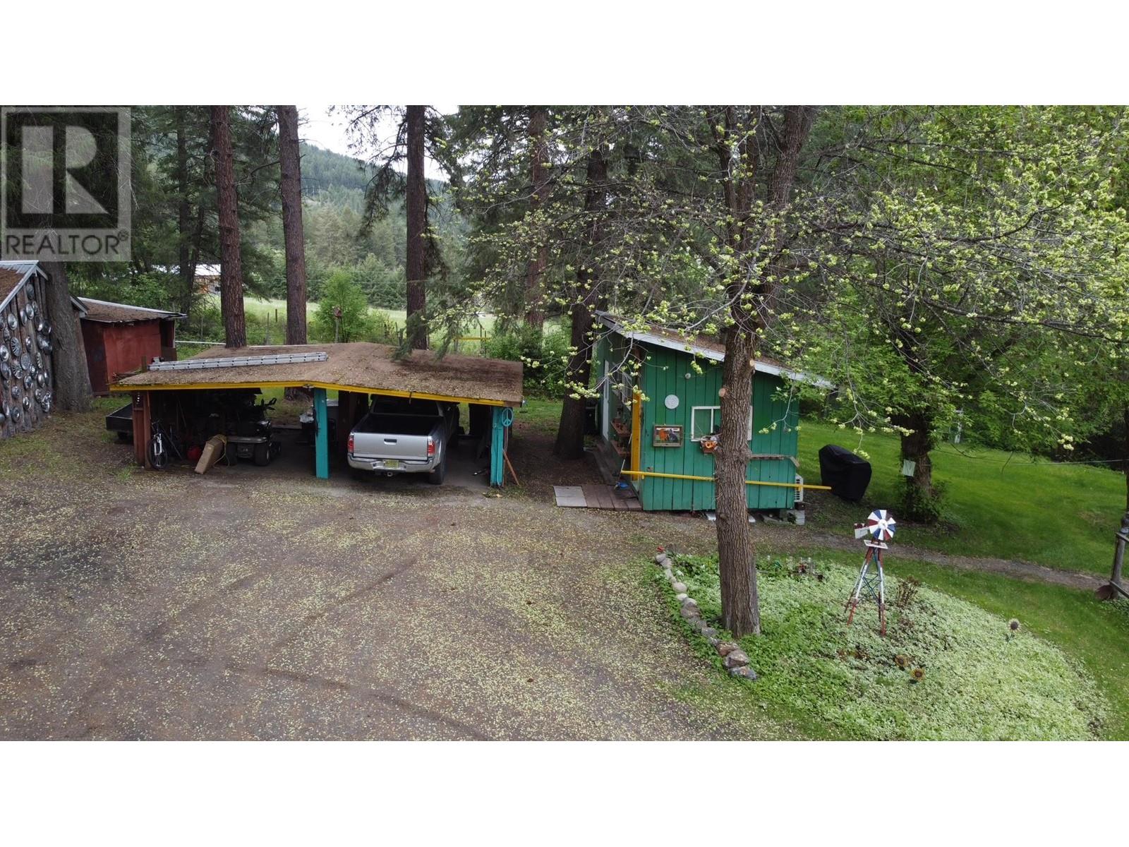3900 Highway 3, Rock Creek