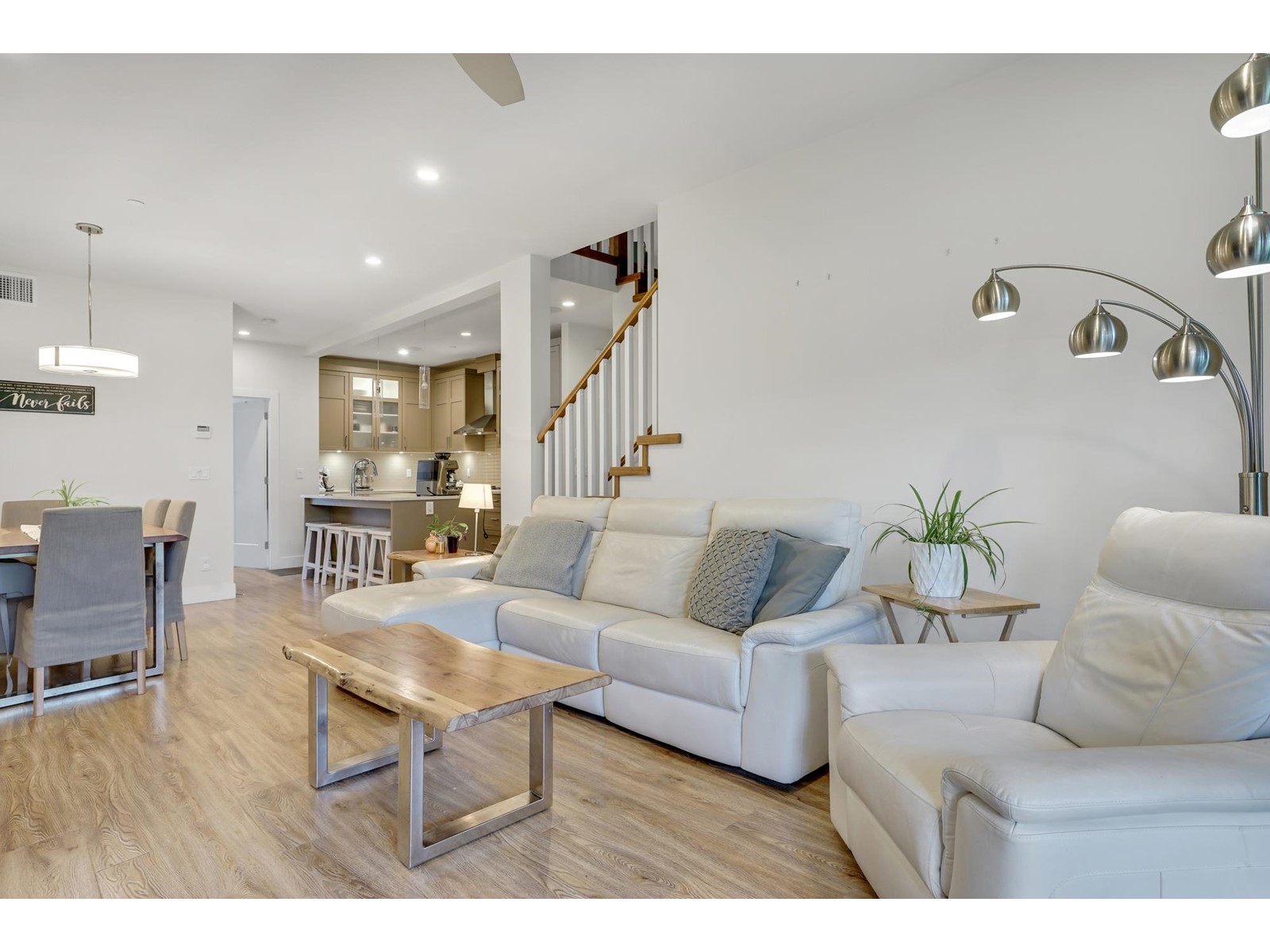 5770 MITCHELL STREET, Garrison Crossing, Chilliwack
