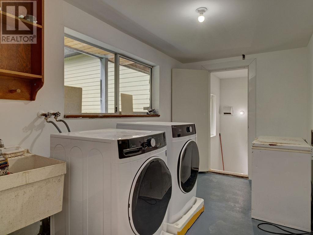 3295 KRAUS ROAD, Roberts Creek