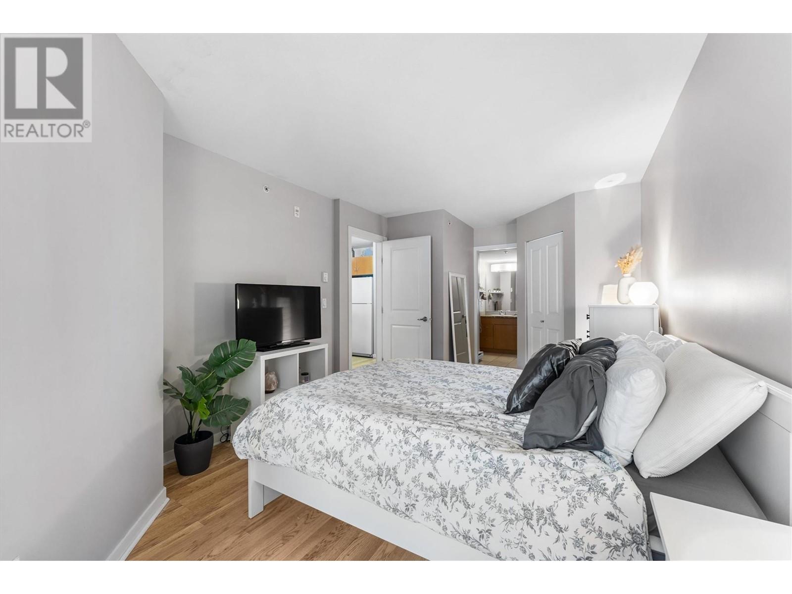 403 555 Yates Road, Kelowna