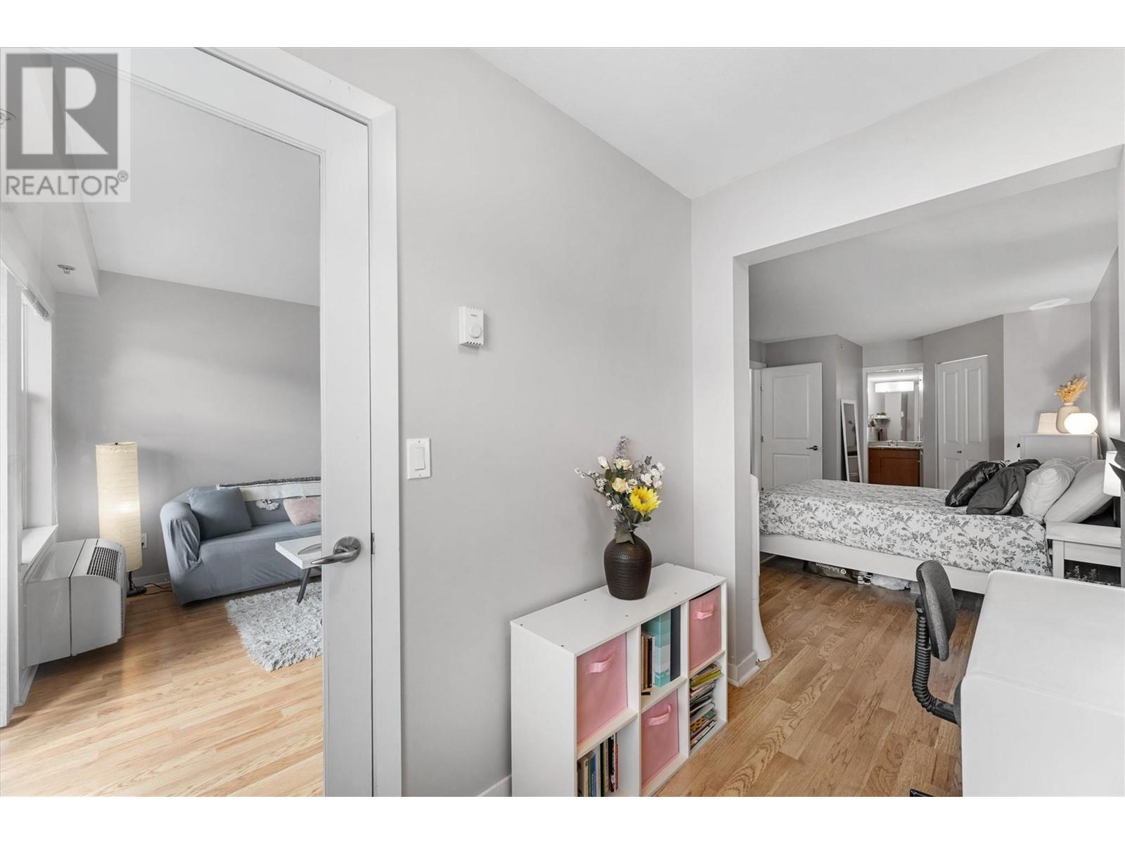 403 555 Yates Road, Kelowna