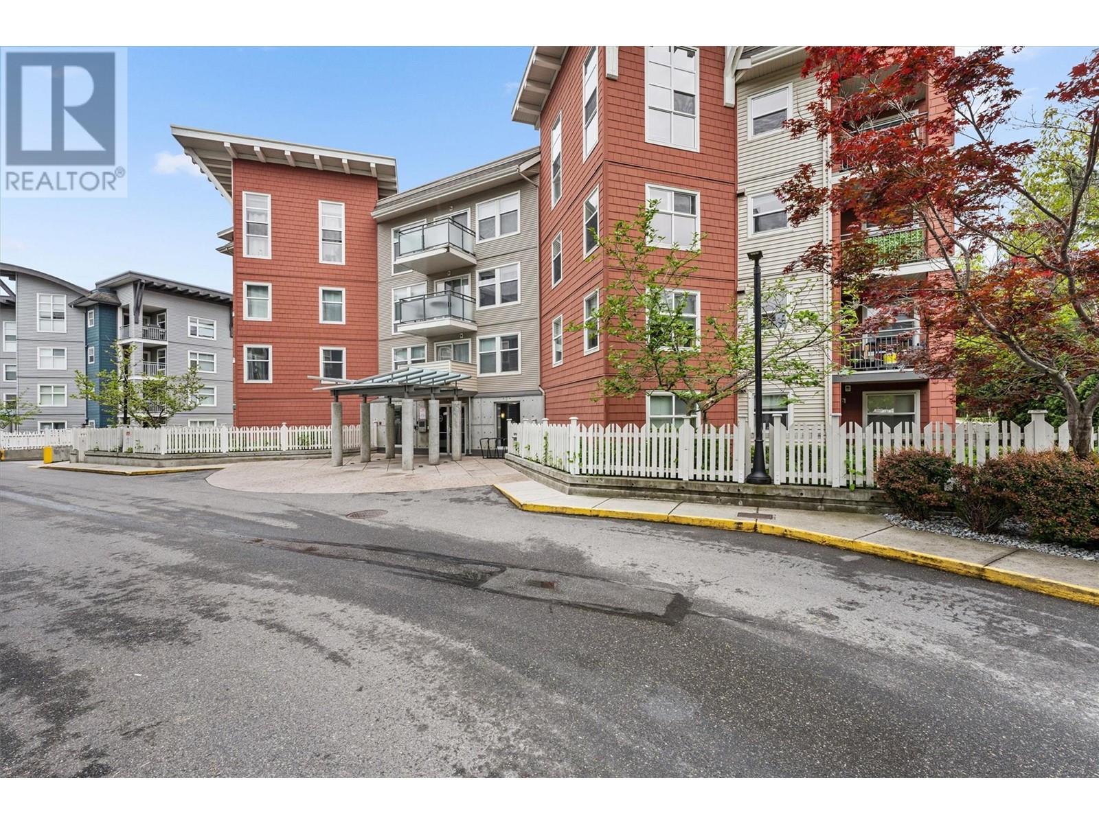 403 555 Yates Road, Kelowna