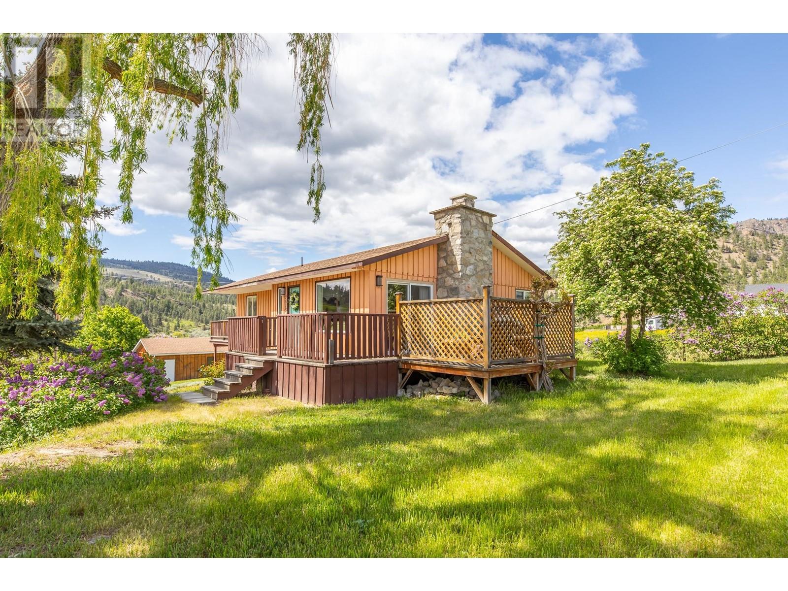  7515 Hillborn Street, Summerland