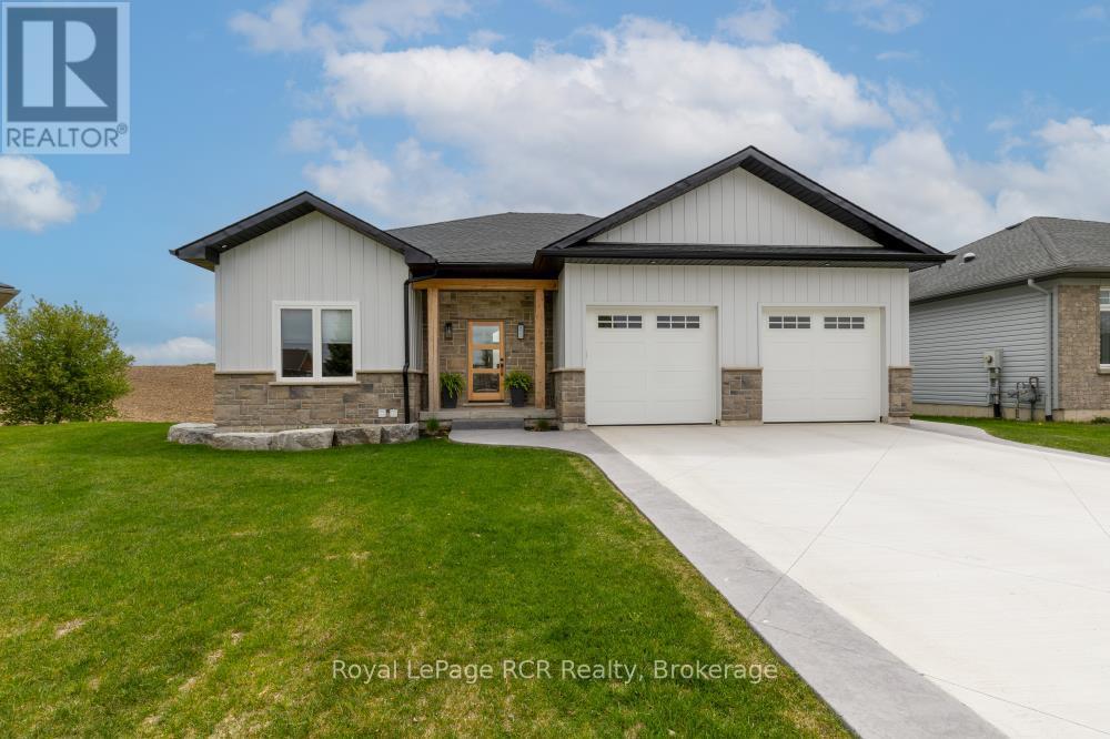 Photo 43 of 13 Jonathan Crescent, South Bruce ON