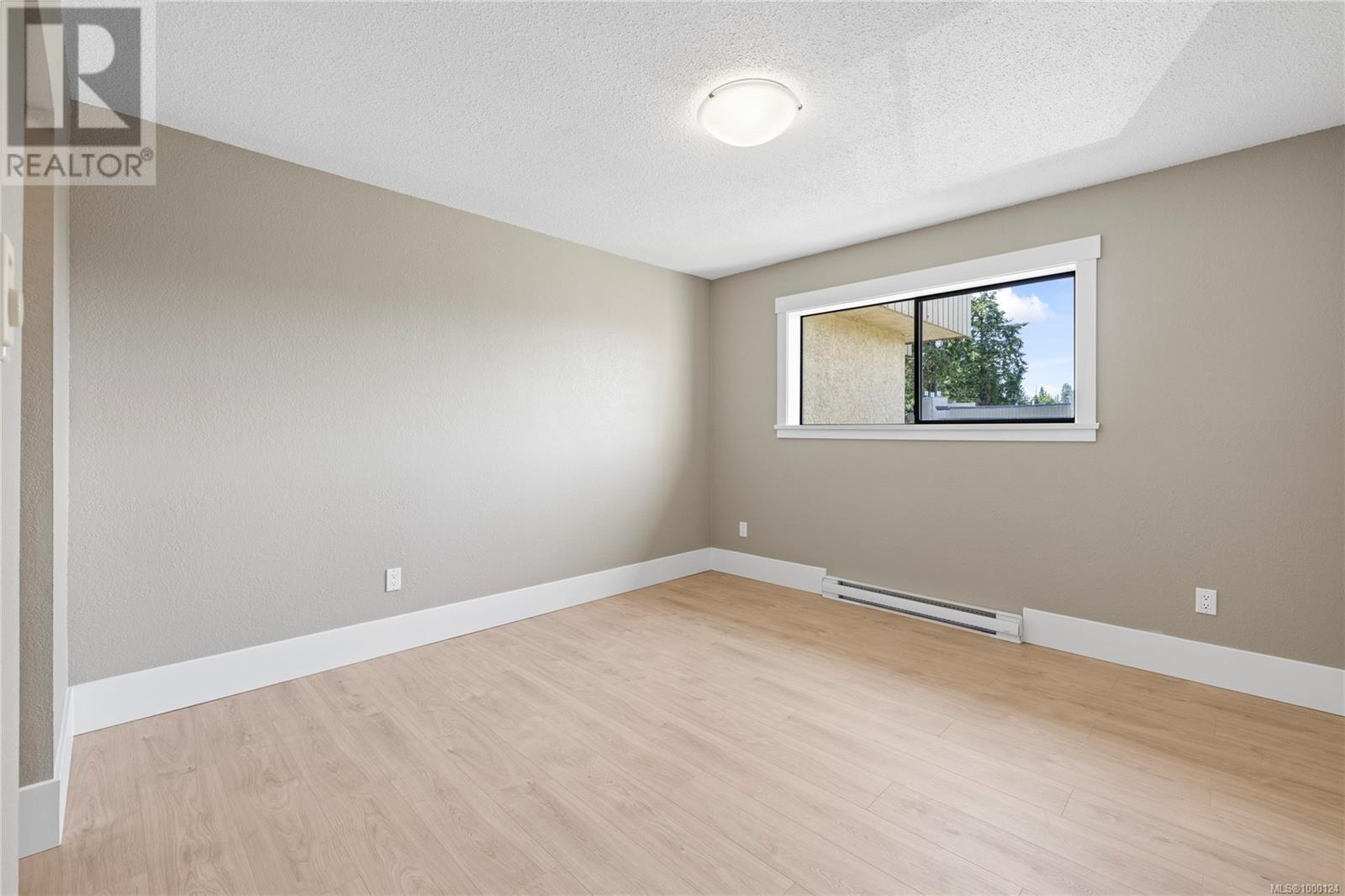 301 345 Morison Ave, Parksville