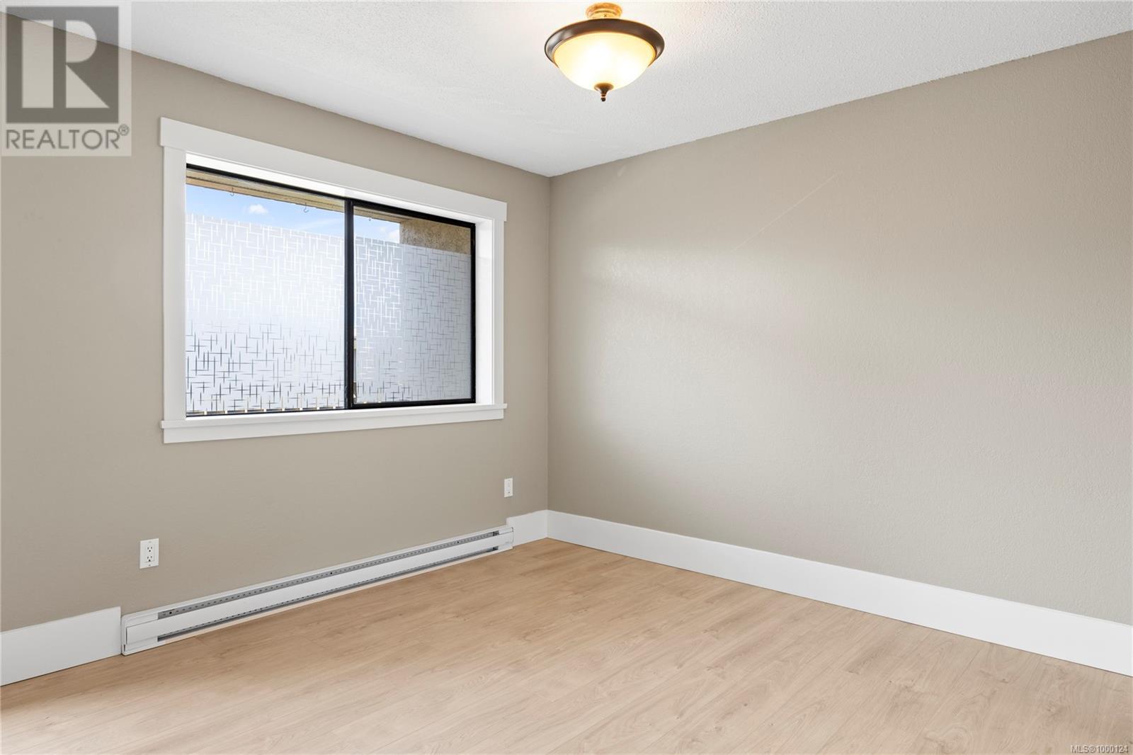301 345 Morison Ave, Parksville real estate listing 1000124