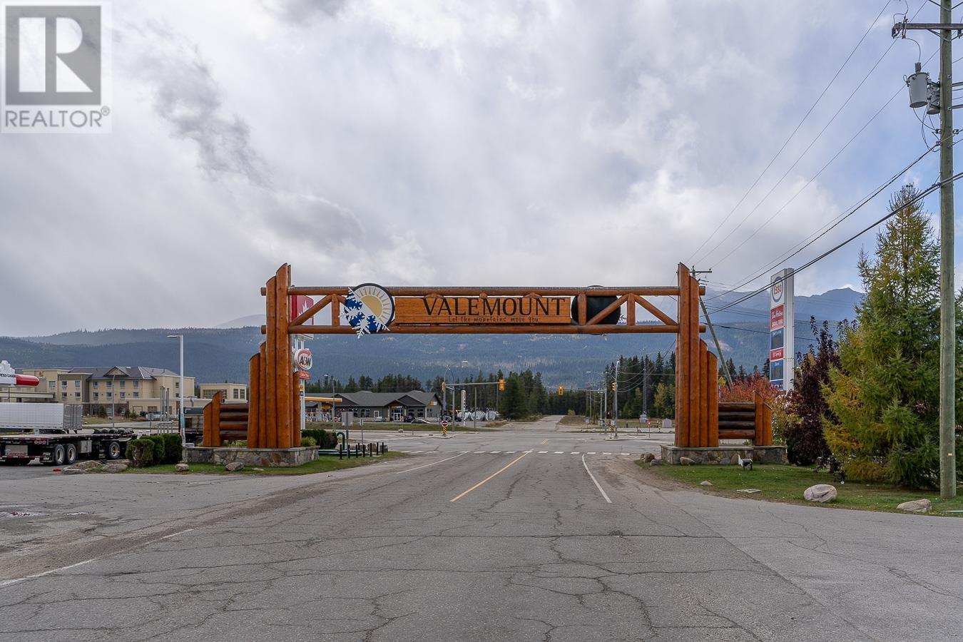 Photo 13 of 1163 5th Avenue, Valemount BC