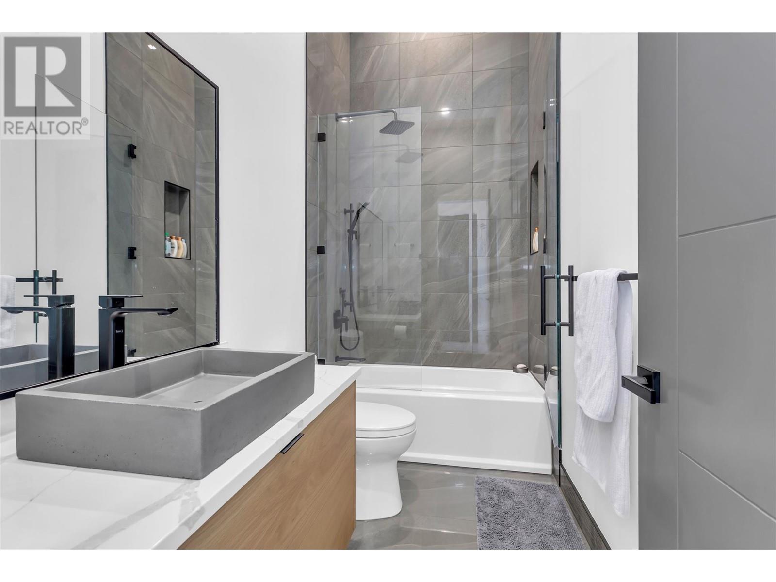  120 Silversage Terrace, Vernon