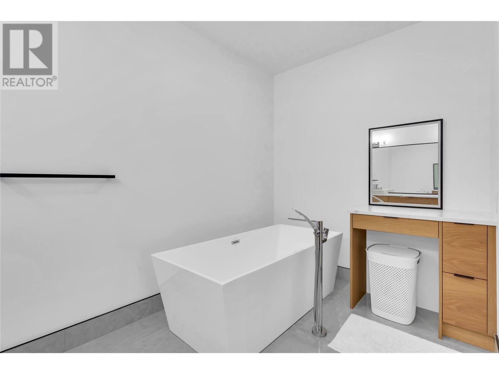  120 Silversage Terrace, Vernon