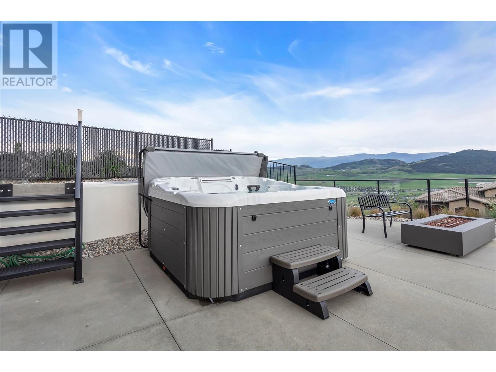  120 Silversage Terrace, Vernon