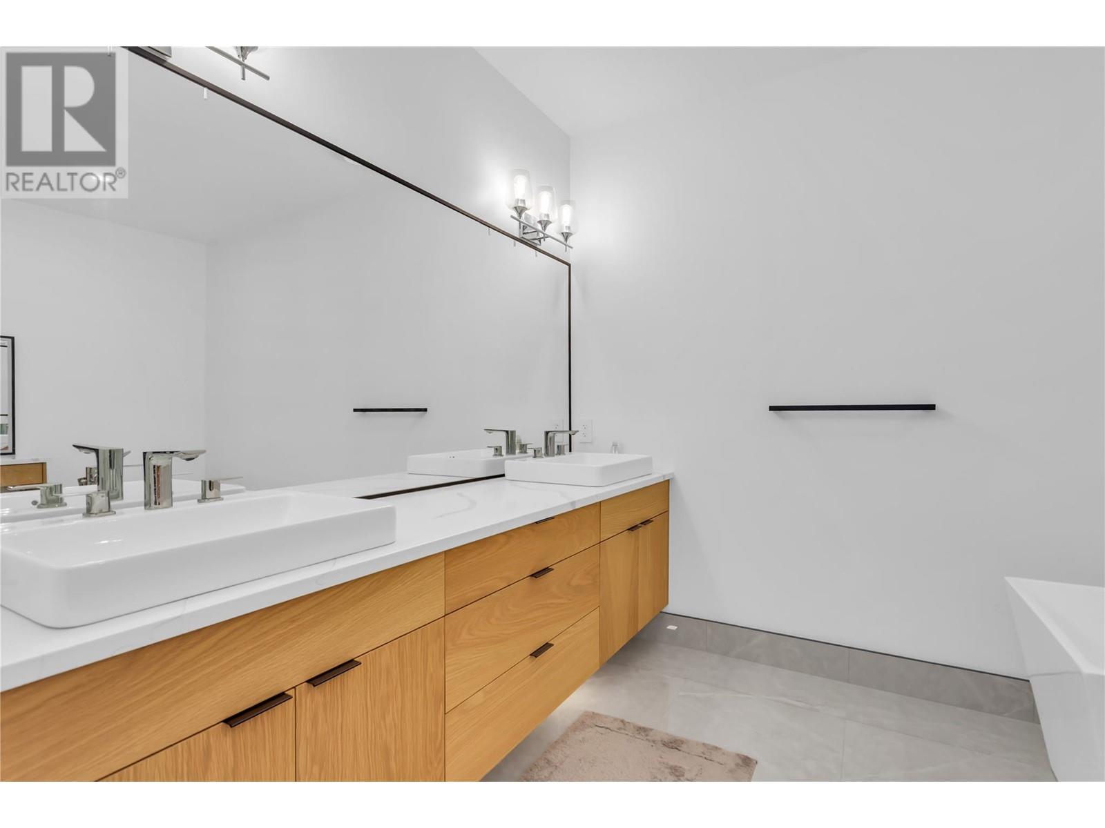  120 Silversage Terrace, Vernon